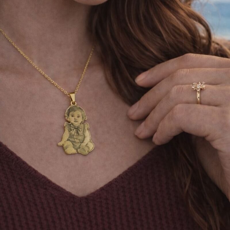 Collier Personnalisé Photo Plaqué Or – Cadeau Bijou Gravé Luxe</a> 2 Collier Personnalisé Photo Plaqué Or